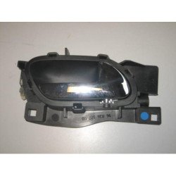 Poignee Interieur Avant Droit Peugeot 407 Phase 1